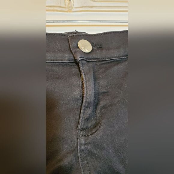 3 For $35 27/4 Gap 1969 Women's Black Shorts Clean Water Wash - Picture 3 of 7